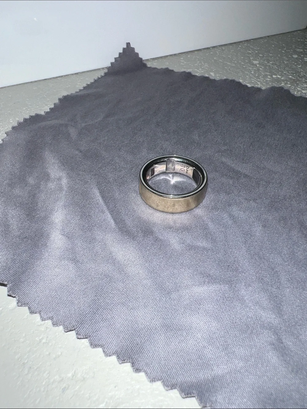 Oura Ring 4, Size 10, Gold - USED WITH SIGNS OF WEAR